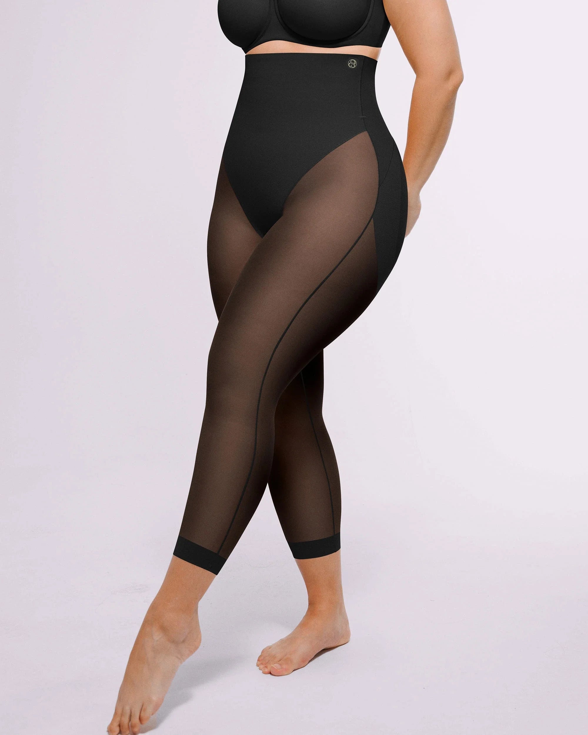 Butt-Lifting Mesh Capri Leggings